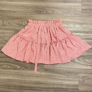 ✨2/$15✨ Ruffle floral mini skirt